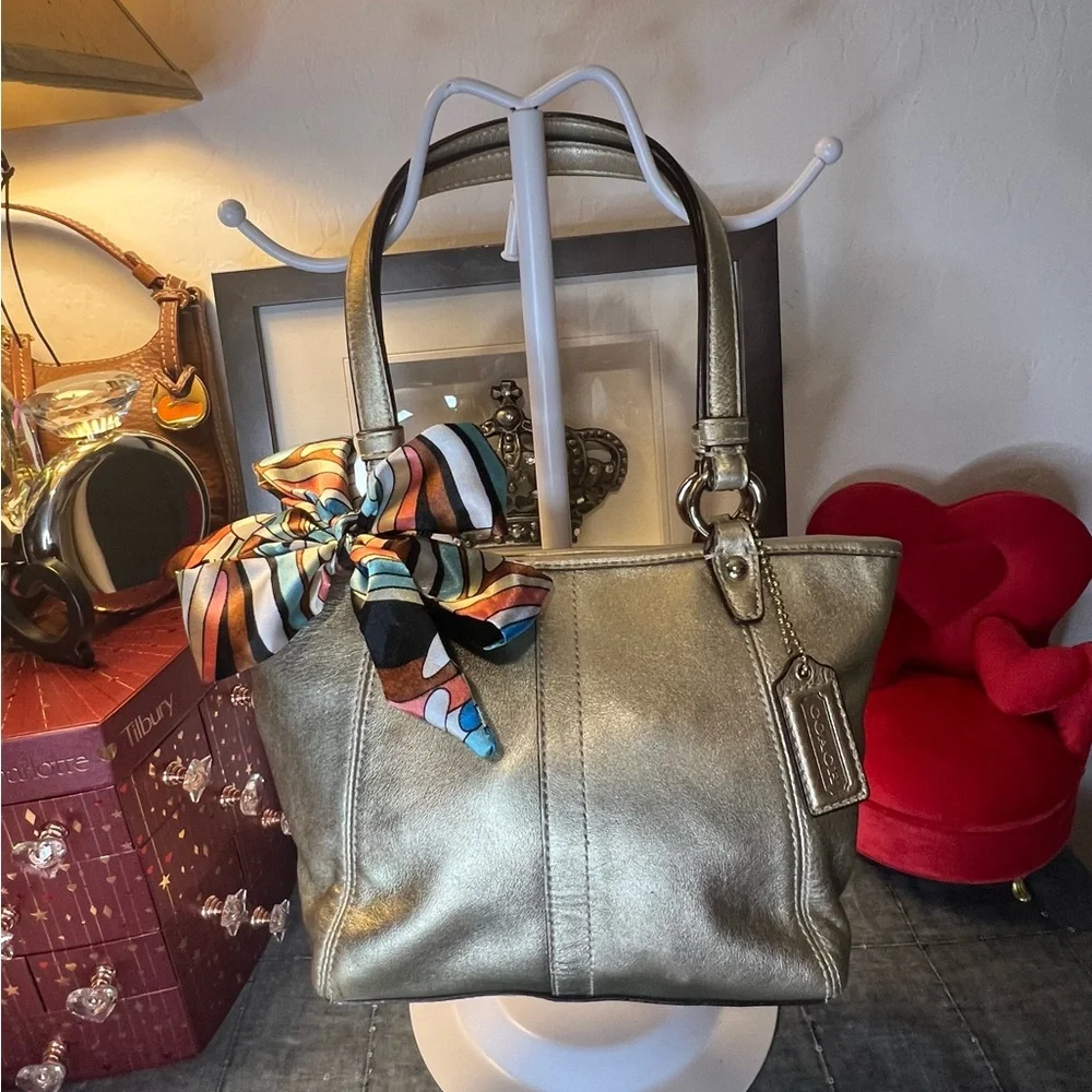 Coach 2008 Leah Gold Metallic Mini Tote Bag Creed J0868-42416 - Picture 13 of 16